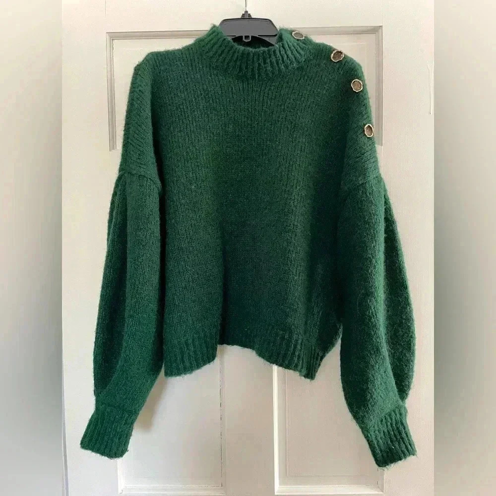 Veto Moda Ratana Button Shoulder Sweater - Picture 2 of 5